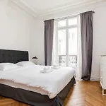 Sevres-Babylone - St Germain Apartment