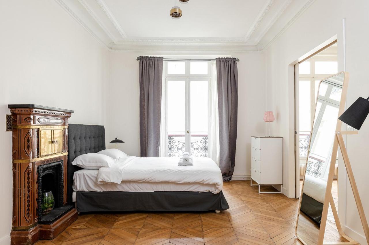 Sevres-babylone - St Germain Apartment